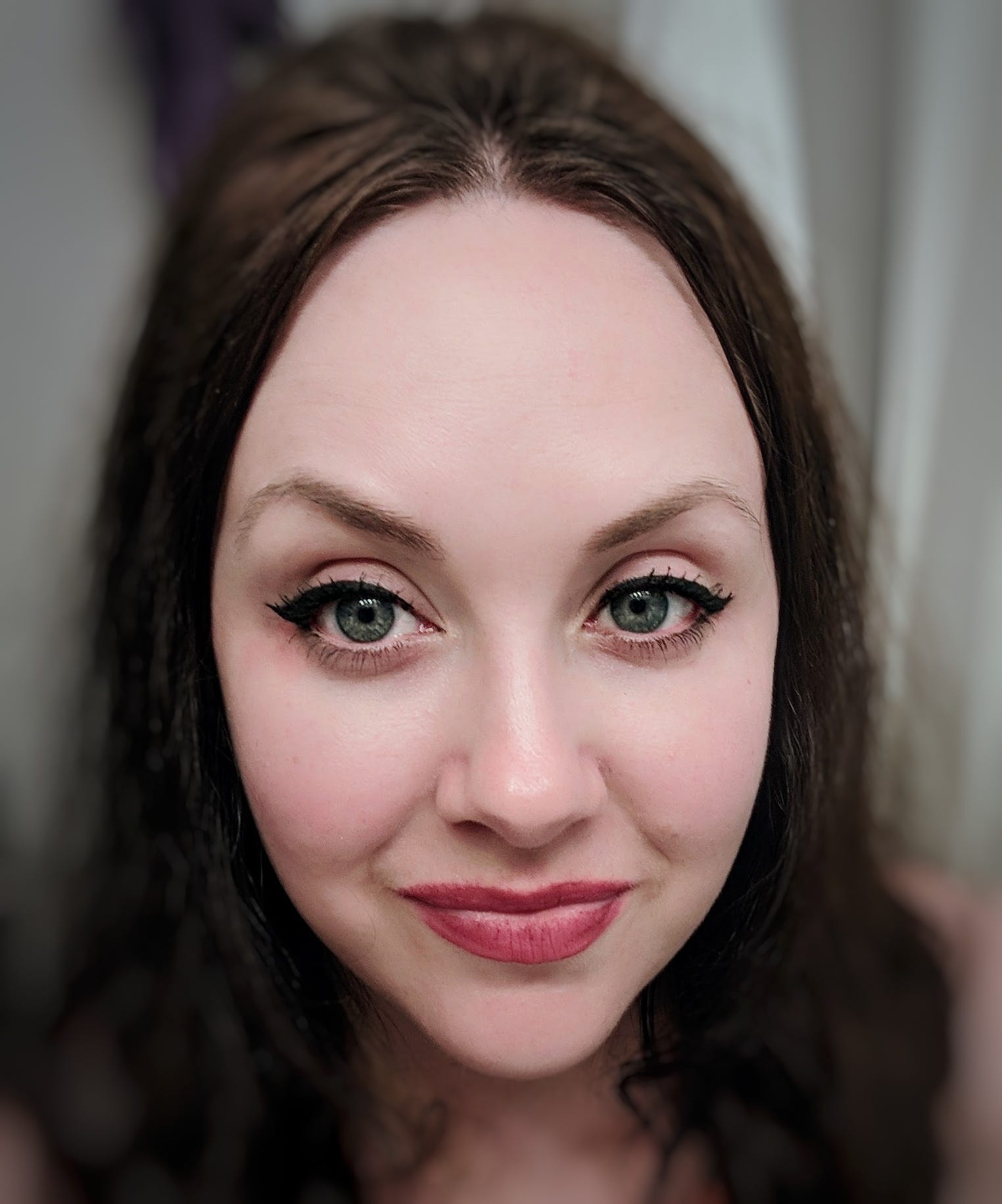 Laura Langdon Medium