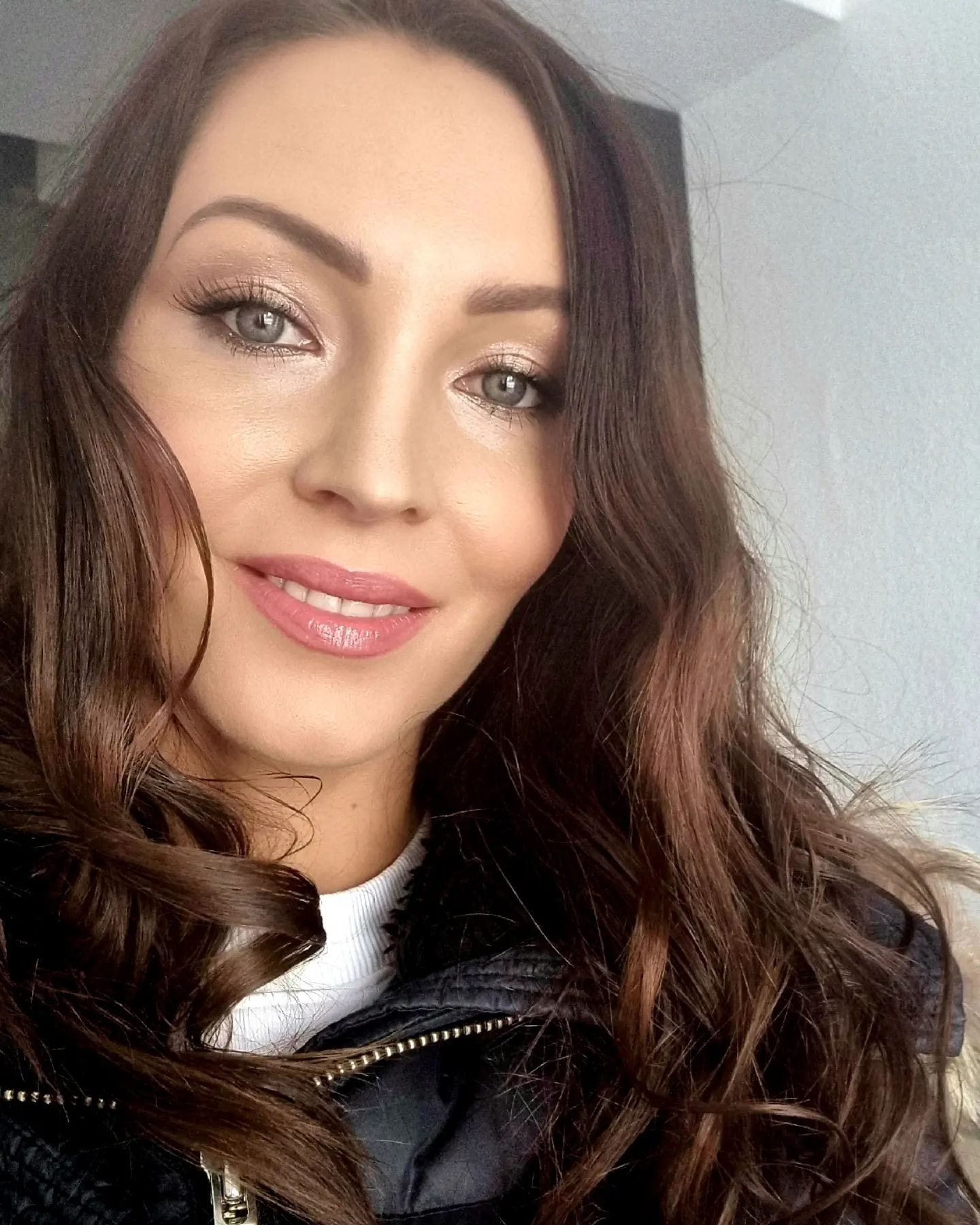 Joyce Russell Medium