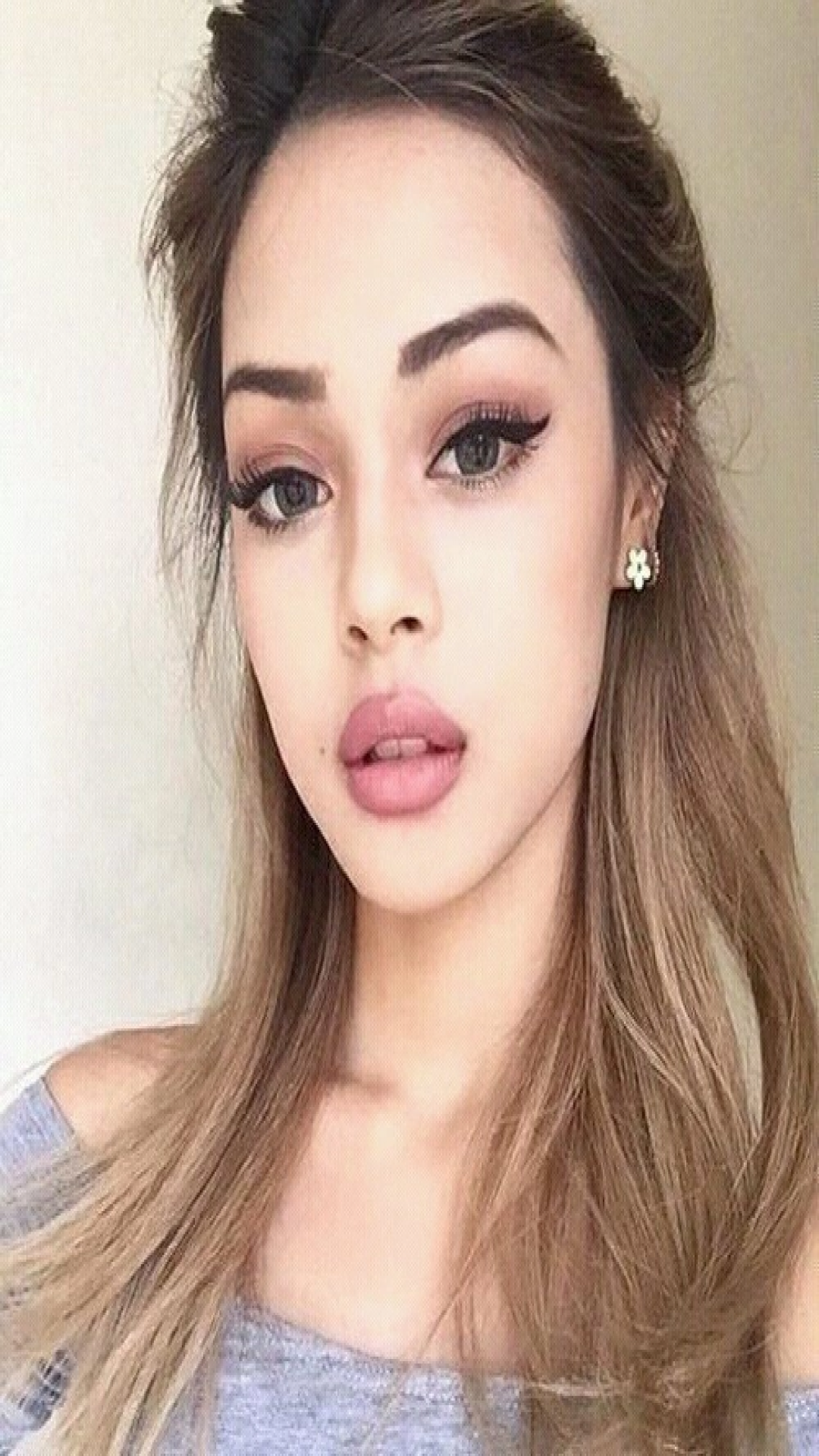 Mjemadalyn Xipava Ltjsidorov Medium Mjemadalyn xipava ltjsidorov medium