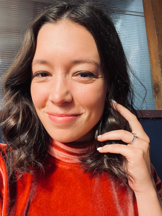 Rachel Woods – Medium