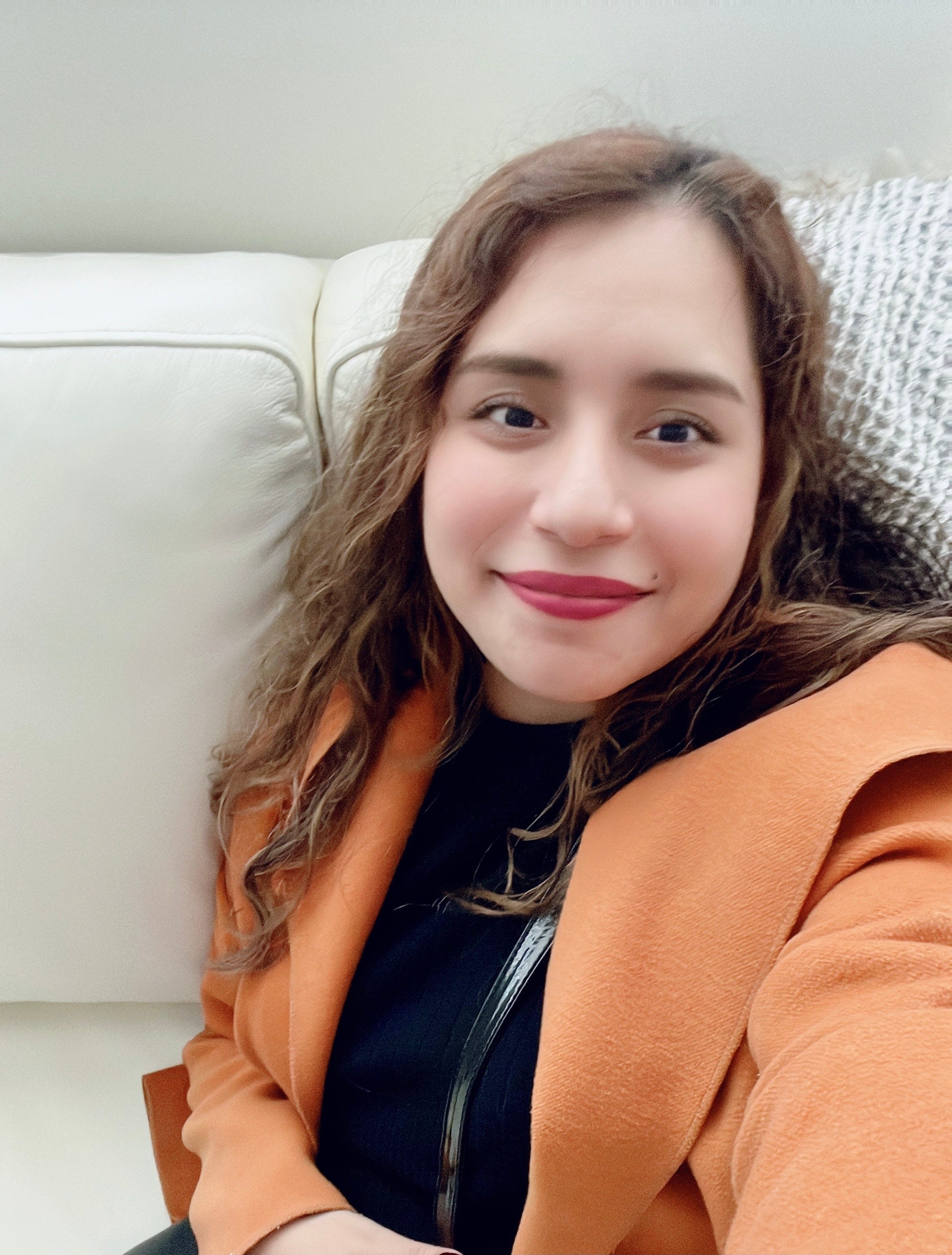 Stephanie Córdova – Medium