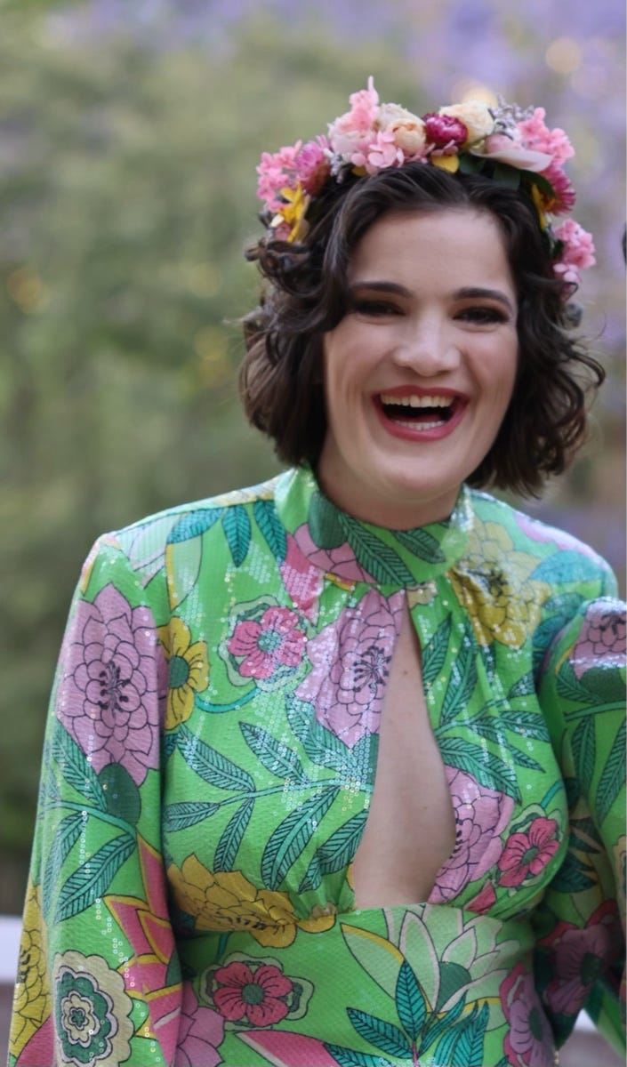 Caitlin Bell – Medium