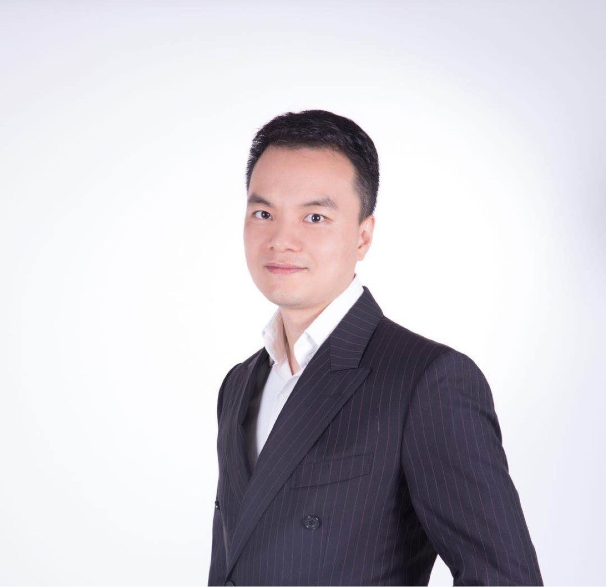 YQ Guo – Medium