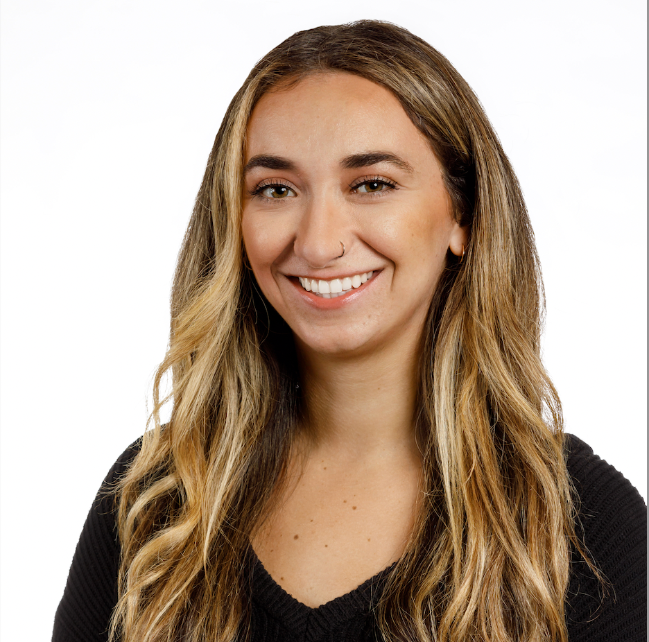Corinne Moshy – Medium
