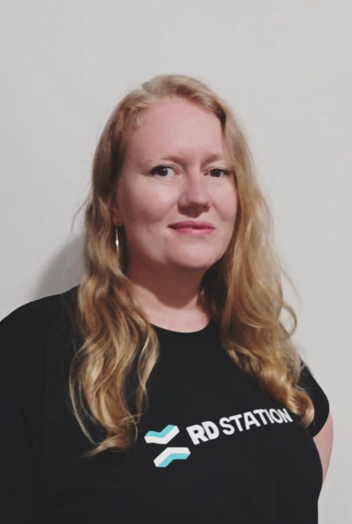 About Agatha Sell Medium