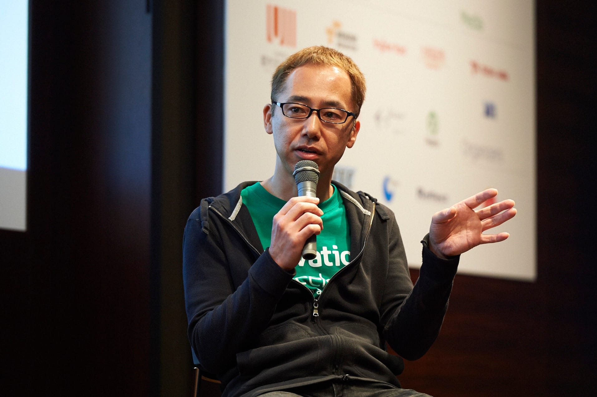 平石郁生 Ikuo C. Hiraishi Medium