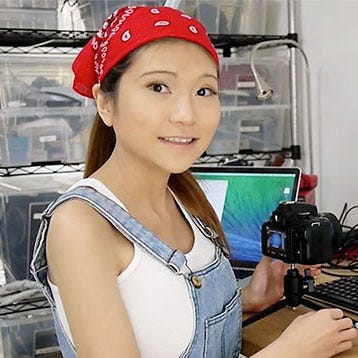 Naomi 'SexyCyborg' Wu – Medium