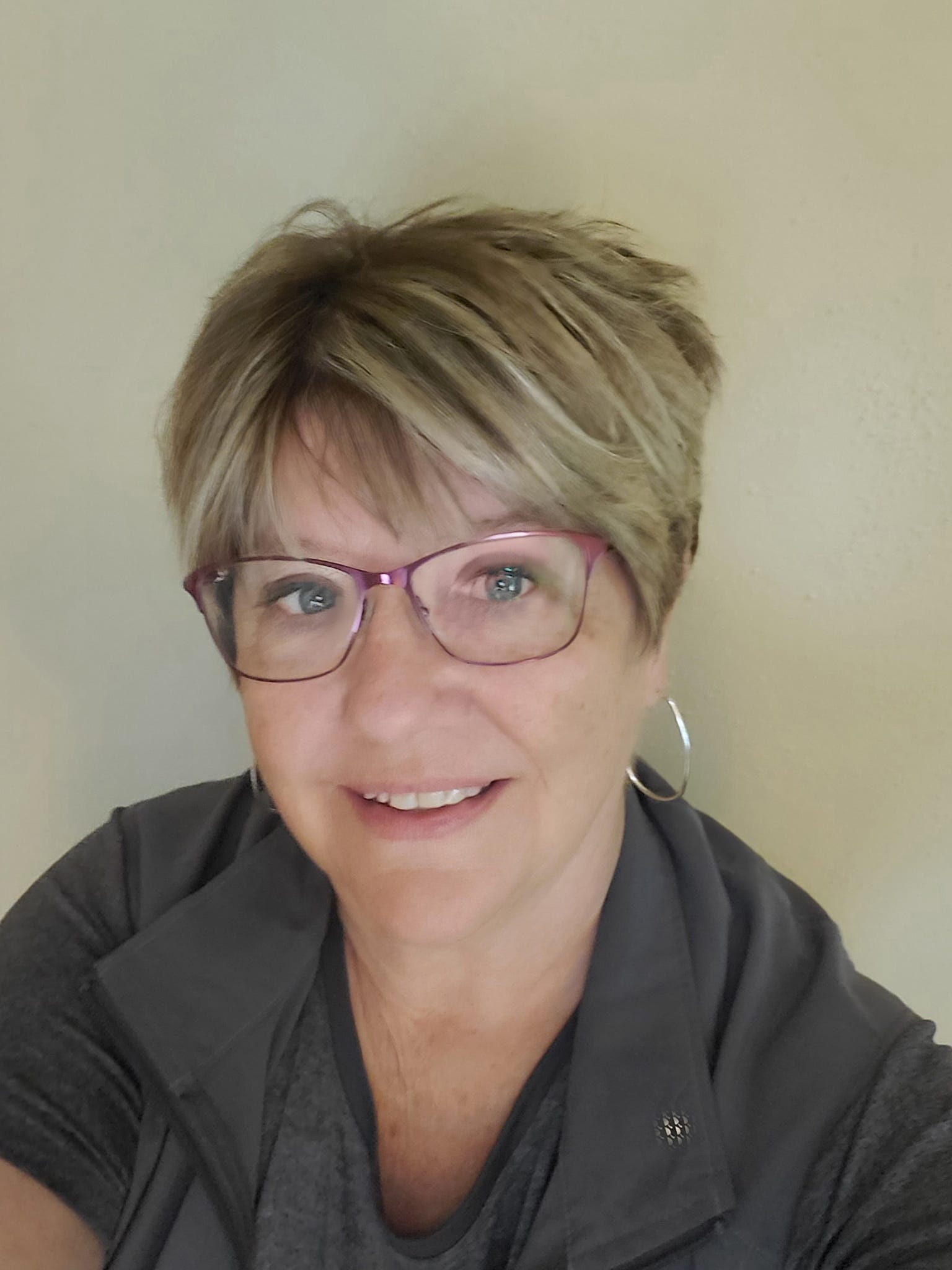 Lynn Chambers Medium lynn-chambers-medium