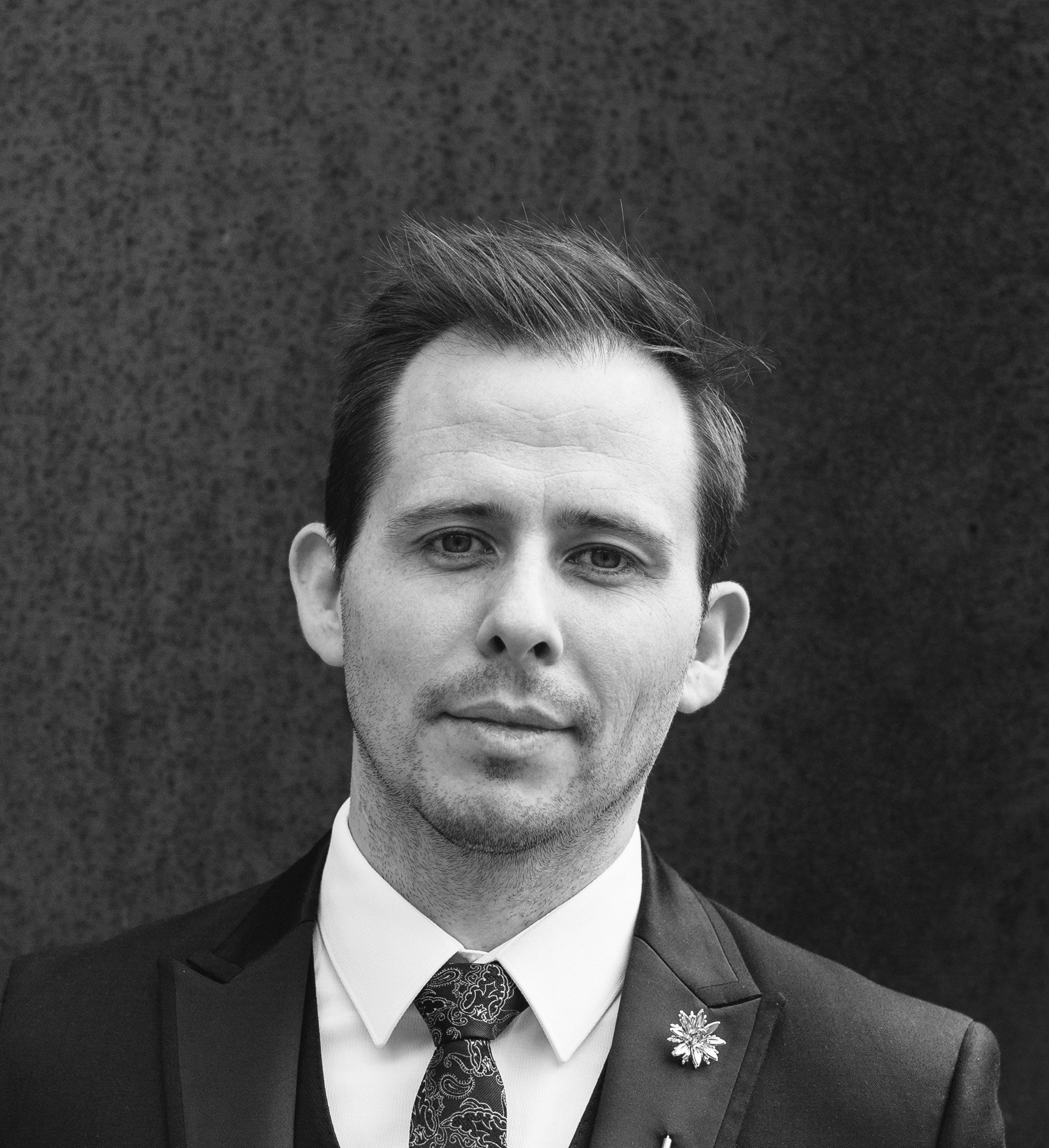 Michael Hutton – Medium