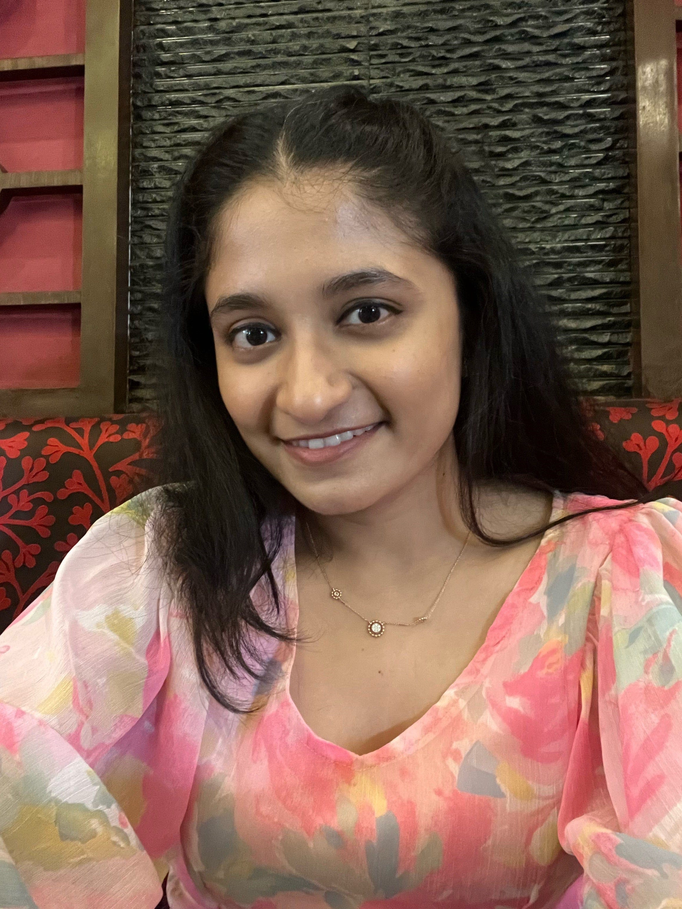 Santhiya gunasekaran medium