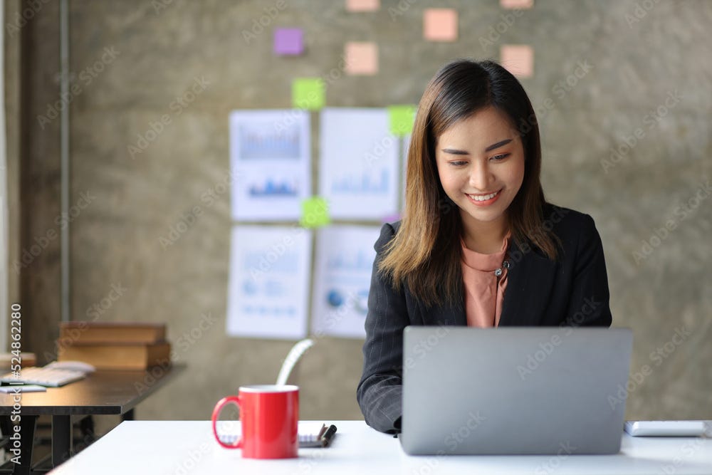 Elizabeth Rentz – Medium