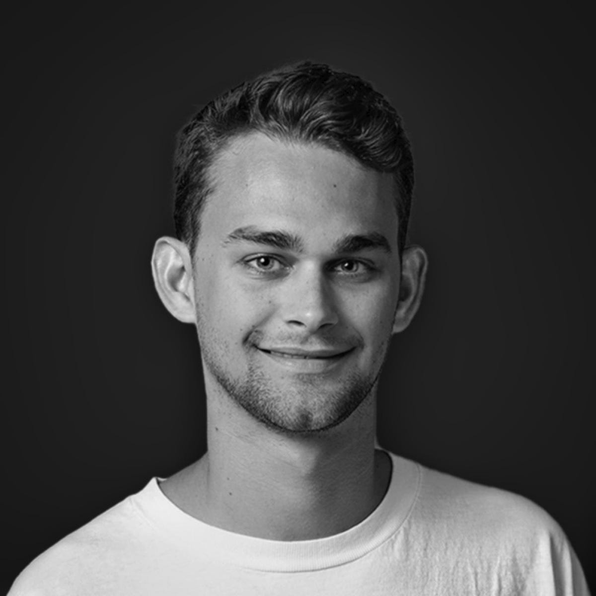 about-andrewmcodes-medium