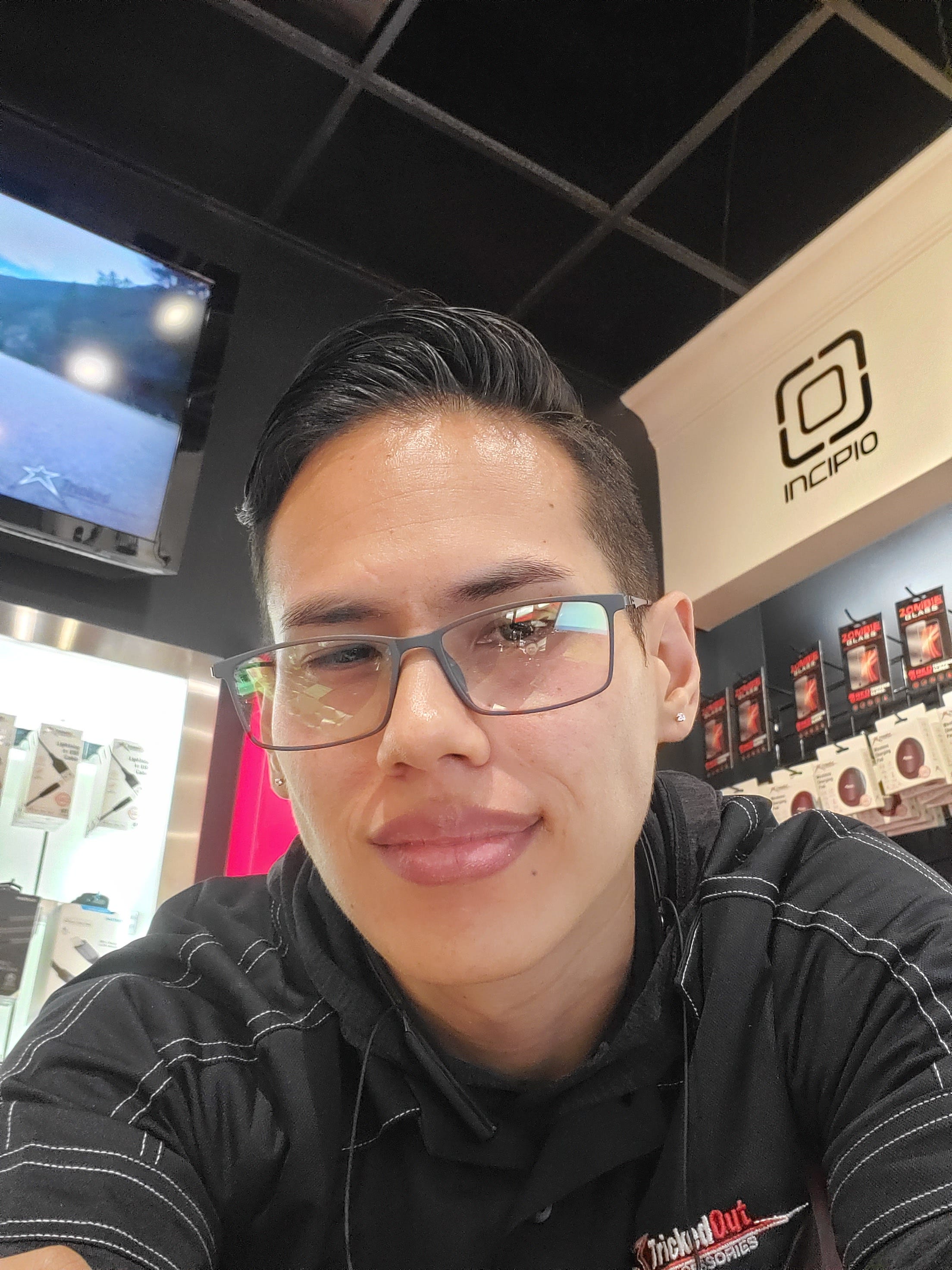 About ikaika mossman medium