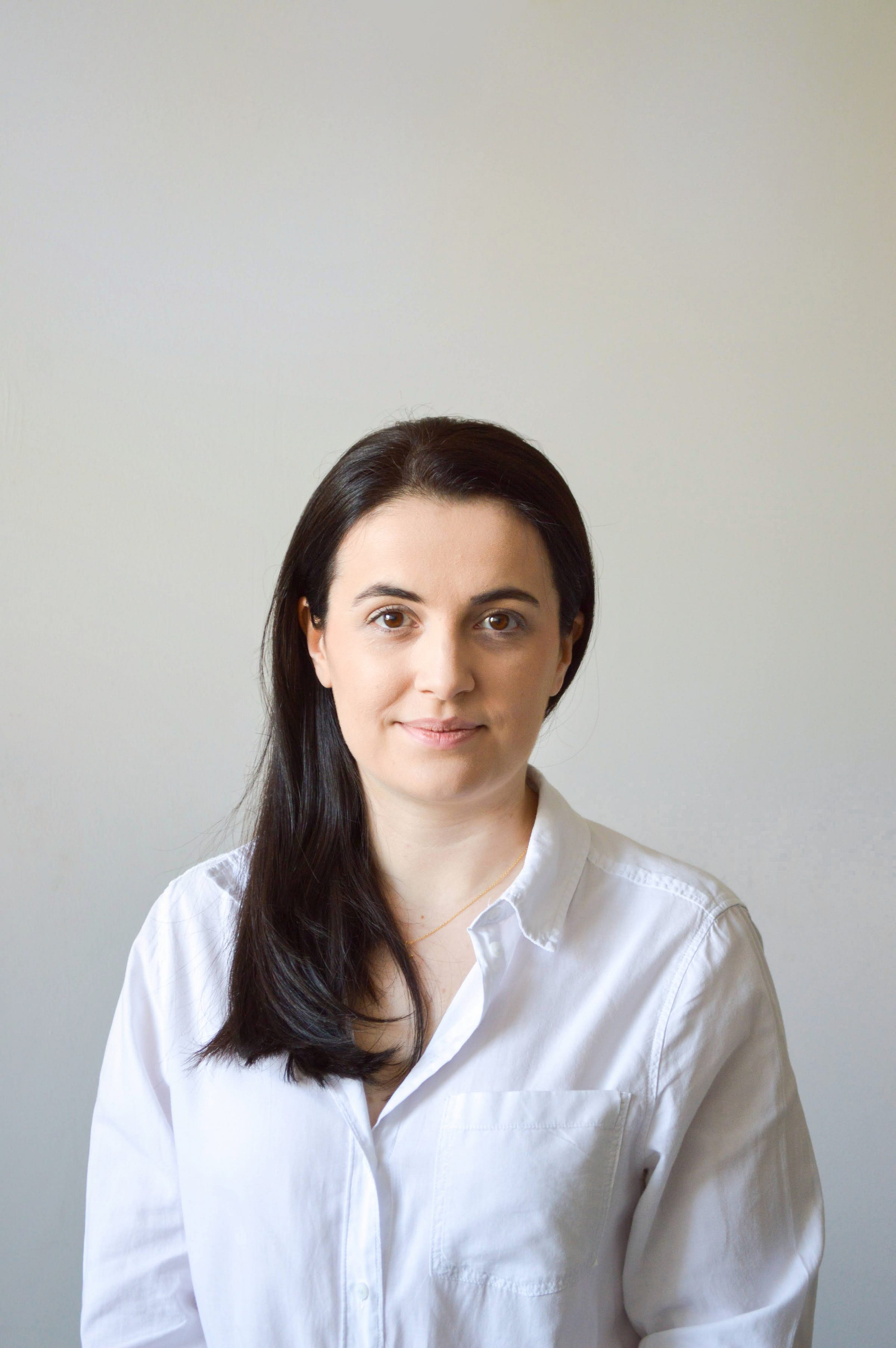 eszter-vezden-medium