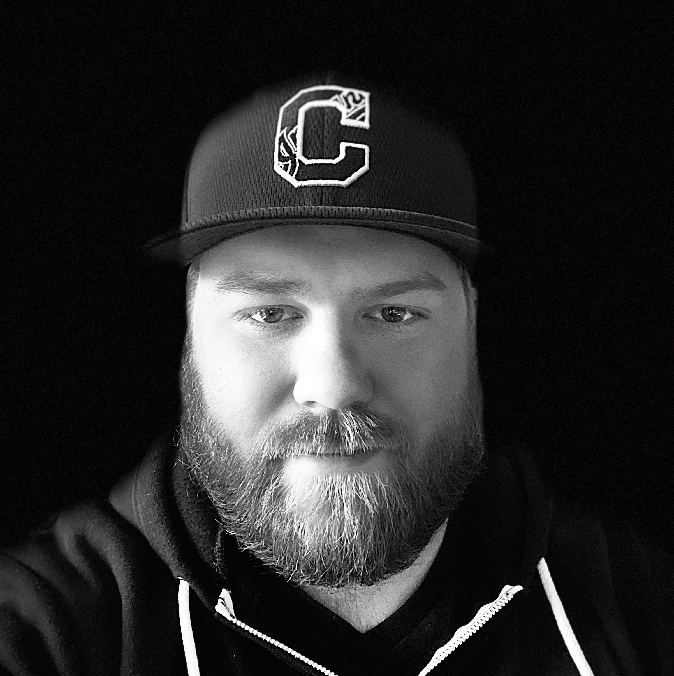 Lundy Hartshorn Medium