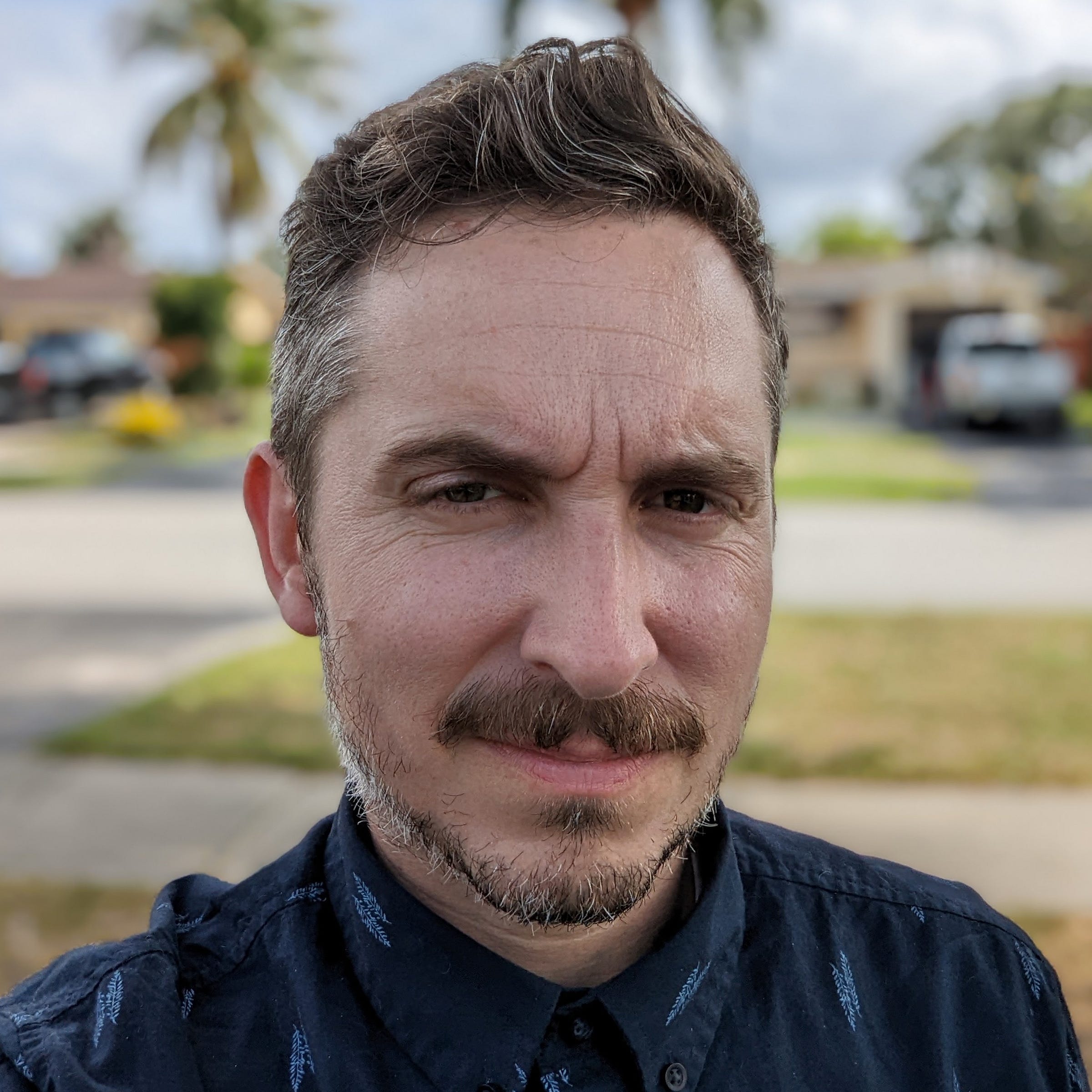 Andy Oliver – Medium