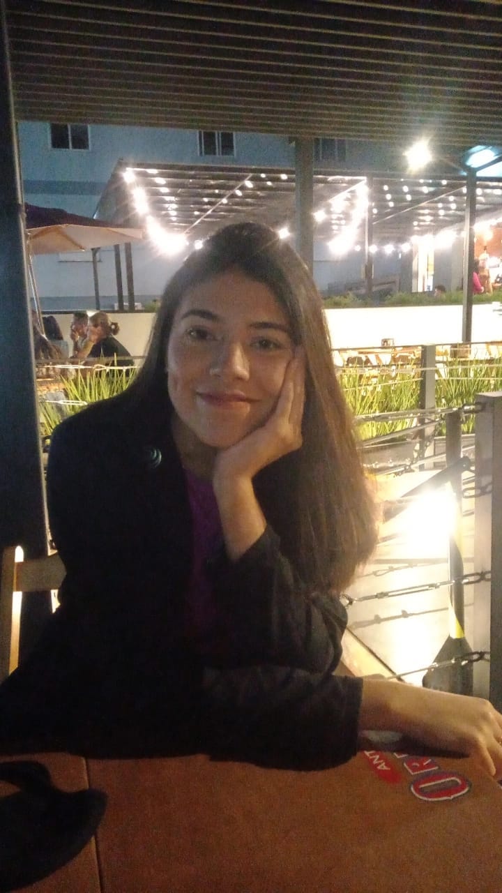 Rafaela Trevisan – Medium
