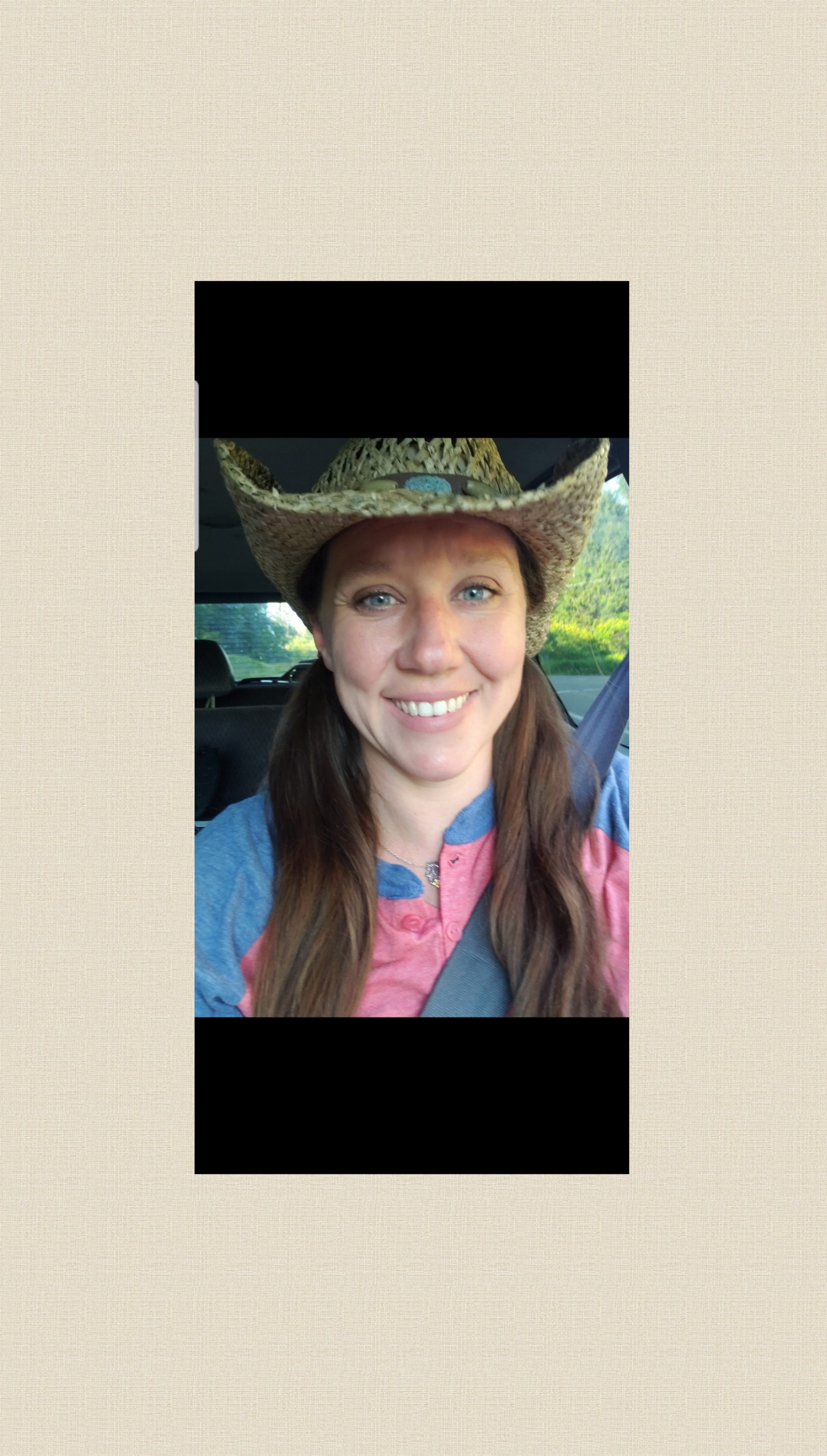 Molly Carter – Medium