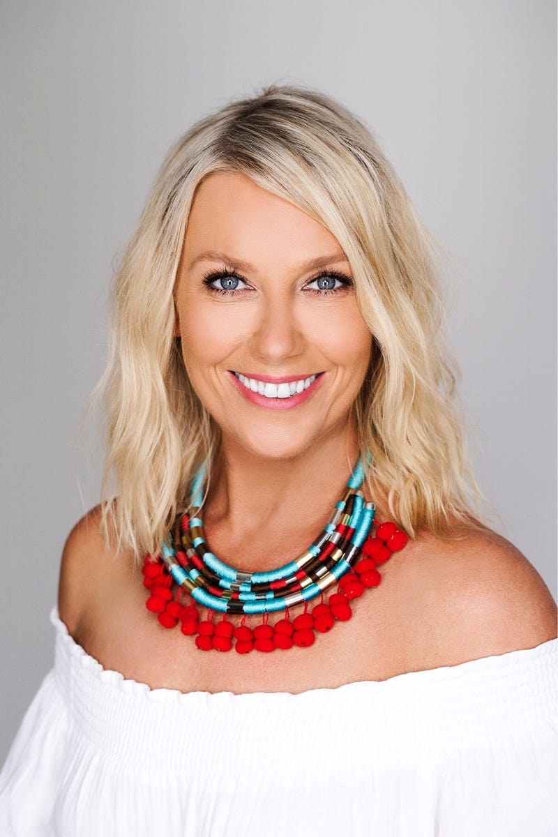 Anna Usher Medium anna-usher-medium