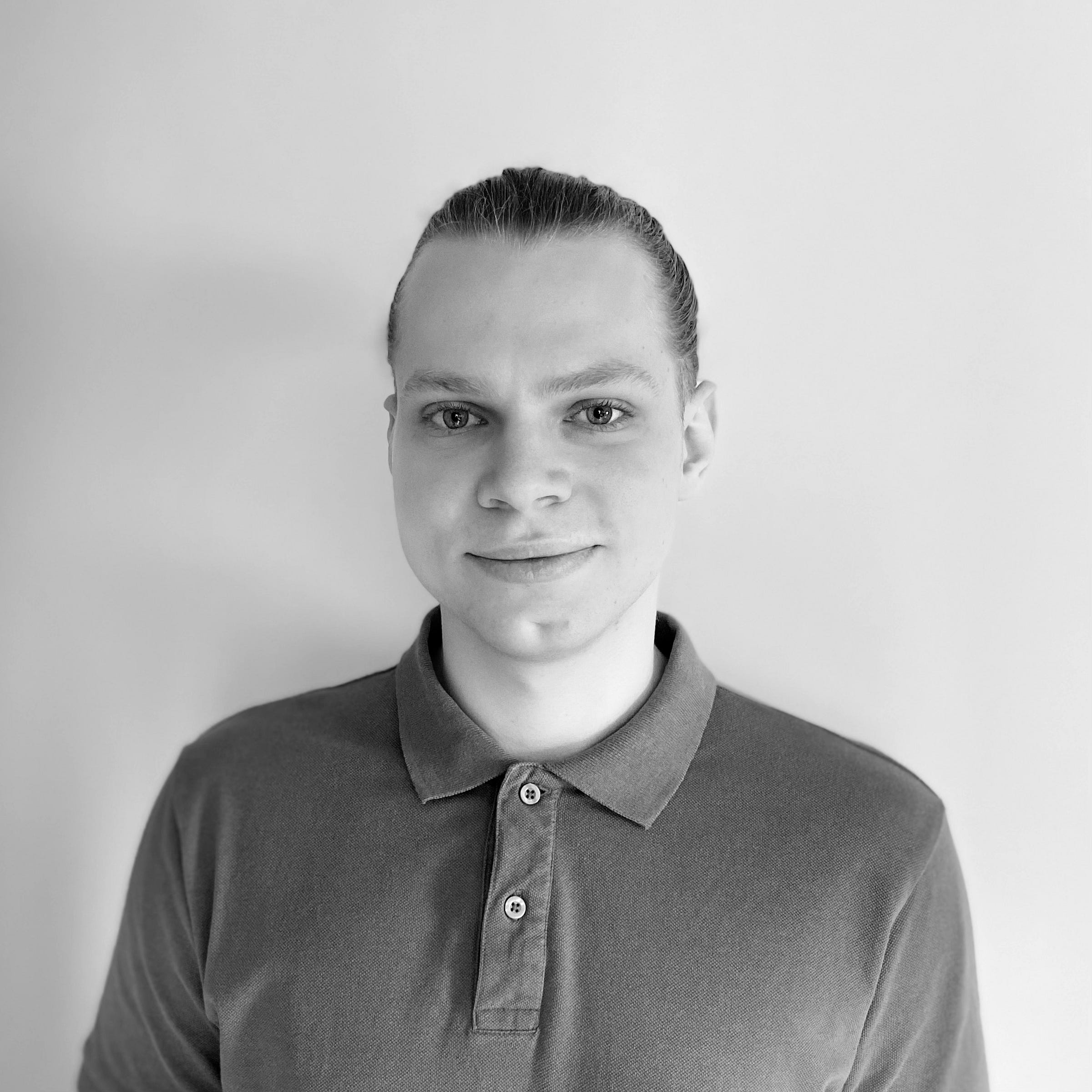 Oleksandr Melnyk – Medium