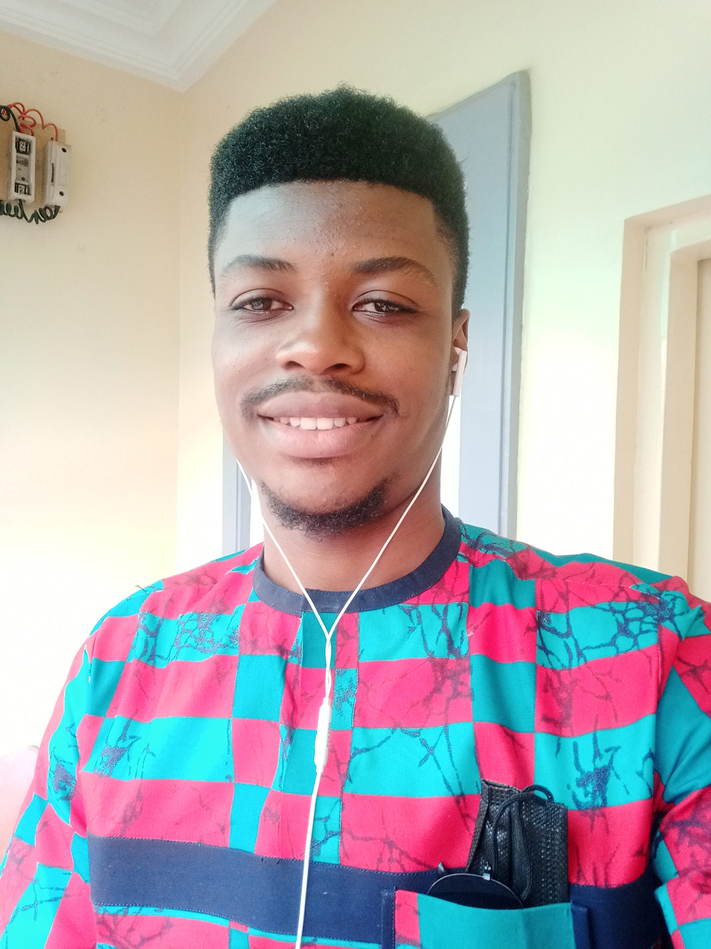 Idongesit Ekpenyong Medium