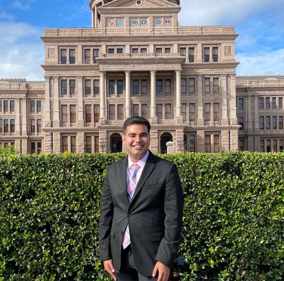 Chris Vasquez – Medium