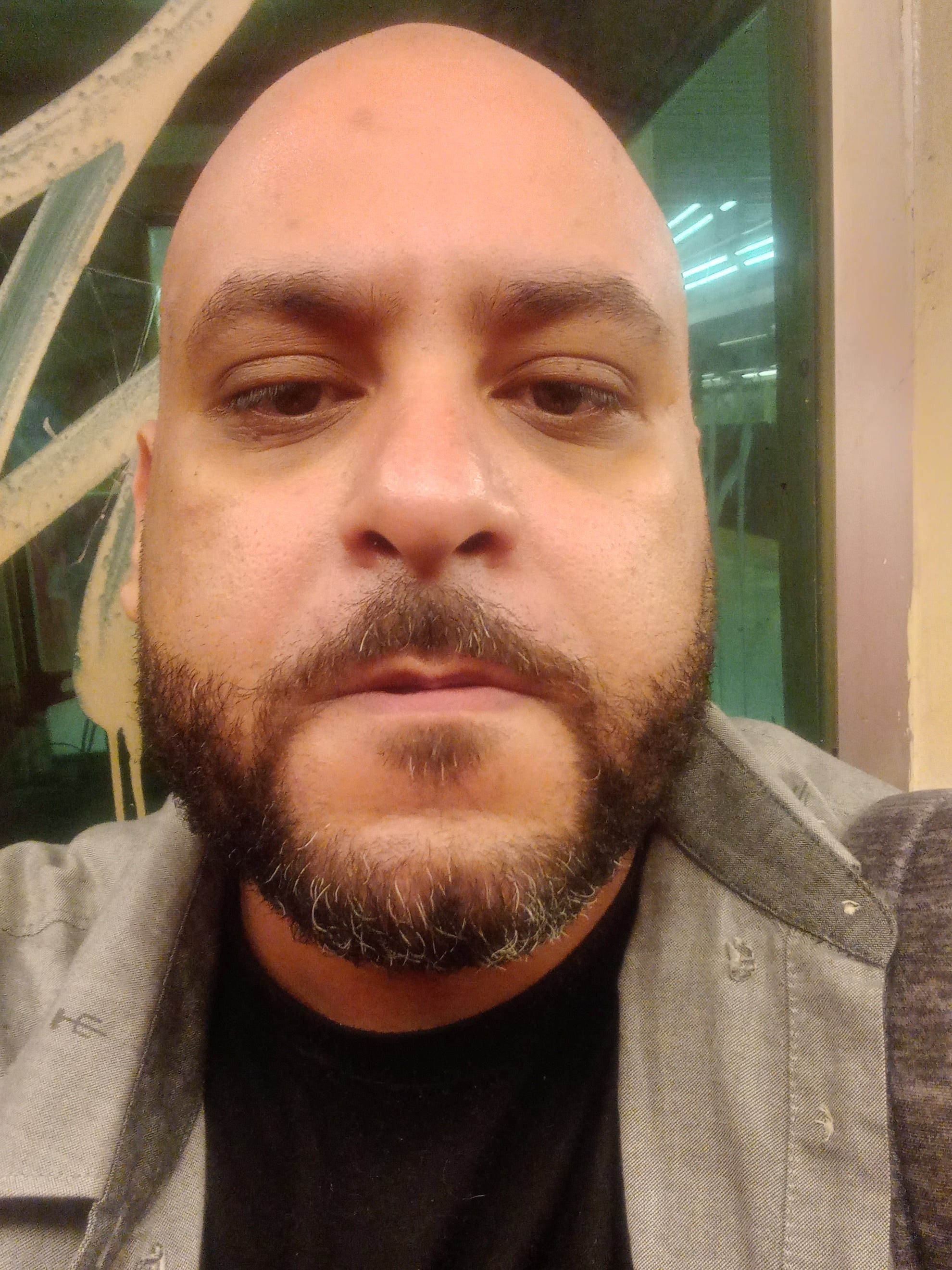 Richard Garcia Medium
