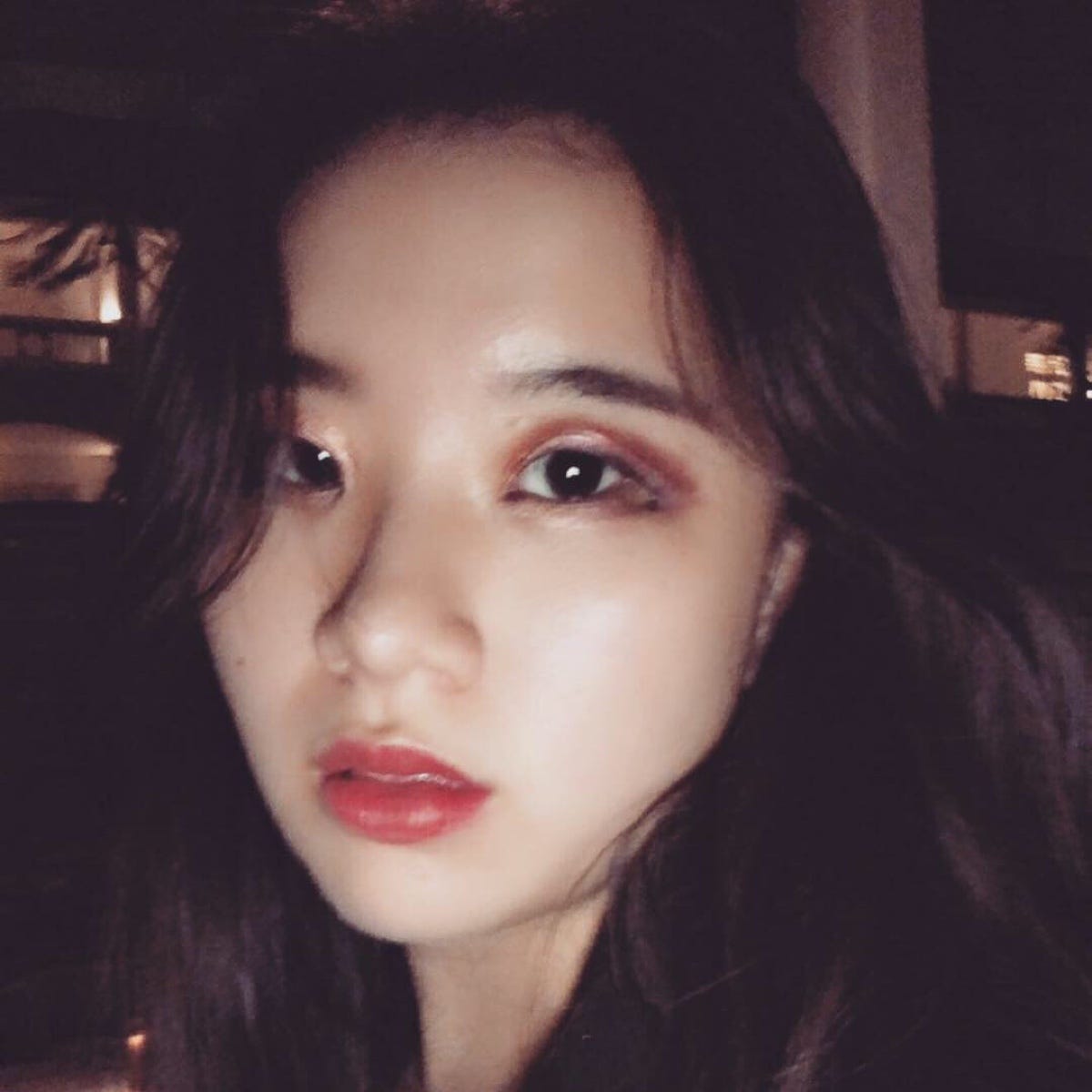 Krystal Lo – Medium