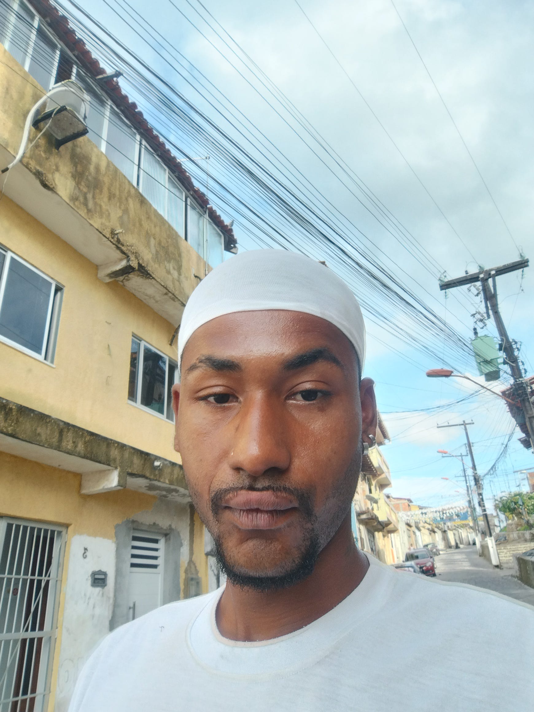 Gabriel Simon Medium