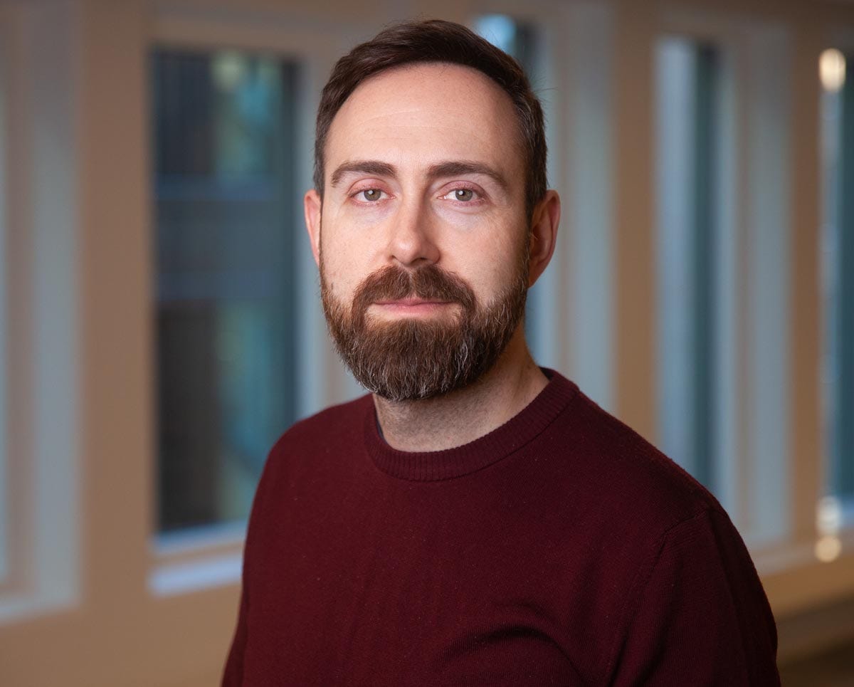 Nick Toumpelis – Medium