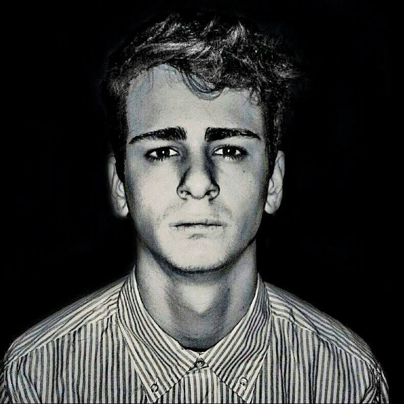 Miguel Medeiros Medium