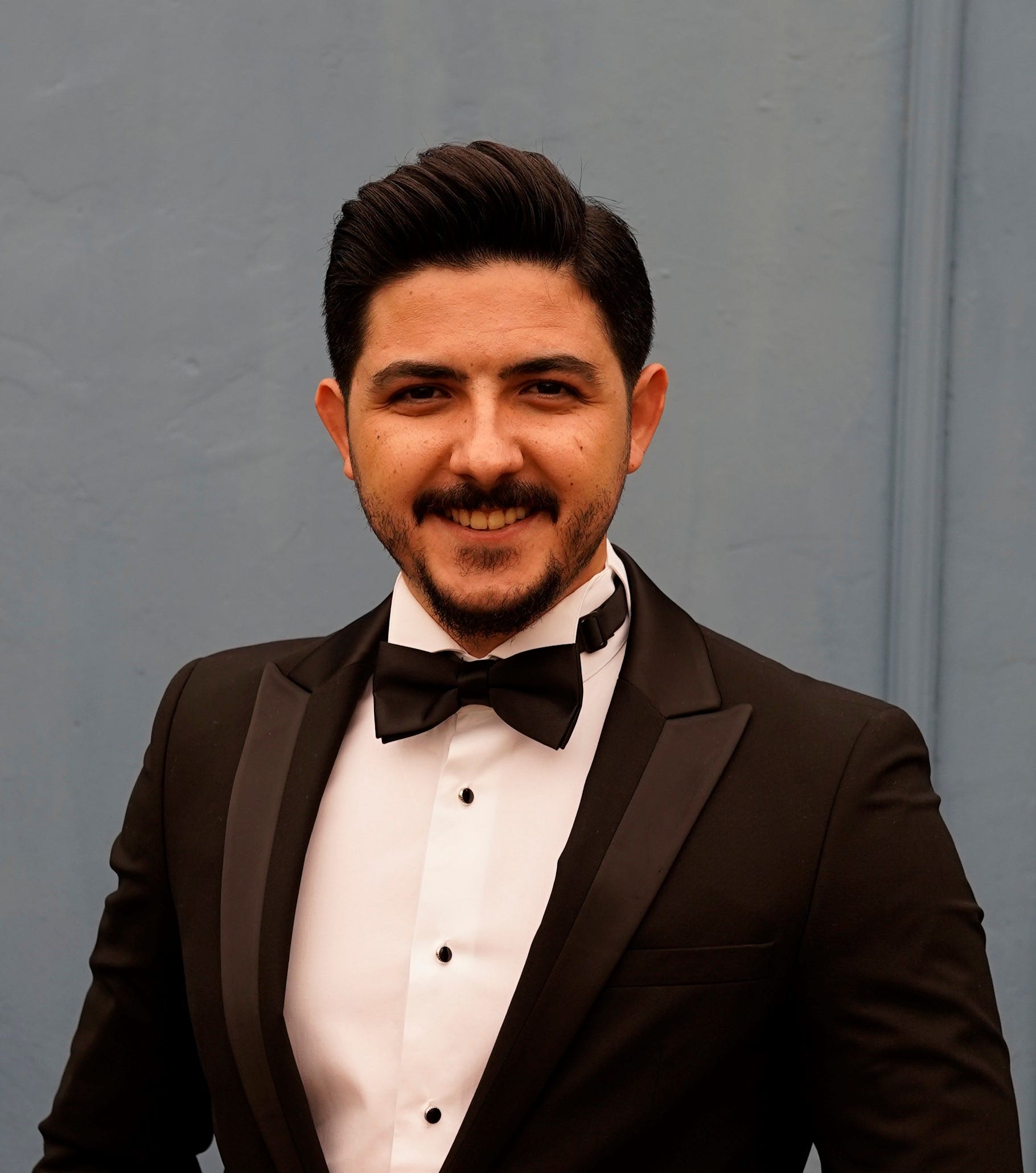 Emrah Gökmen – Medium
