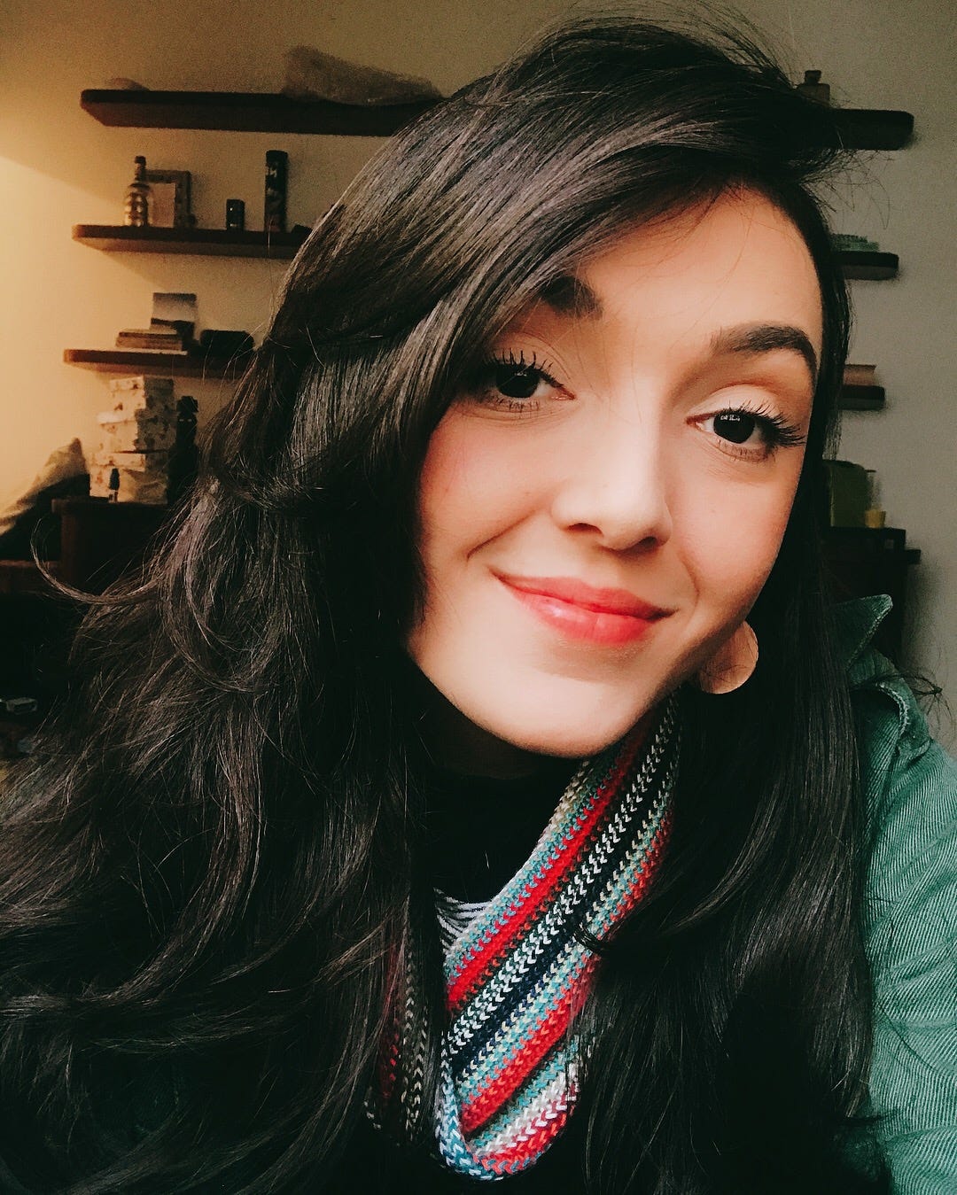 Luiza Queiroz Medium