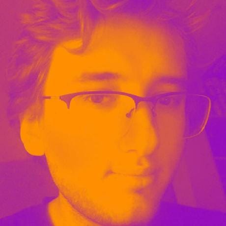 Tomasz Czajęcki – Medium