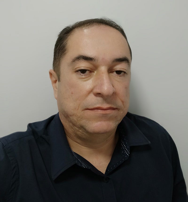 Ricardo Claus Medium ricardo-claus-medium