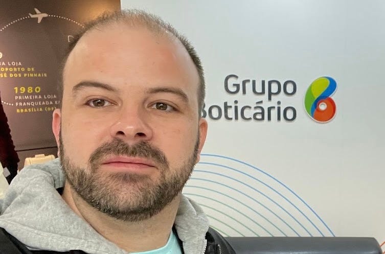 Francisco Ribas – Medium