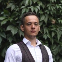 Derek – Medium