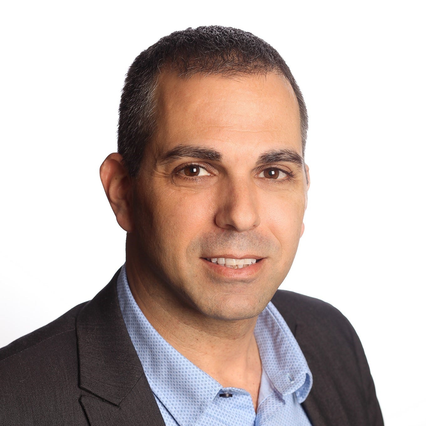 Yuval Shiboli – Medium