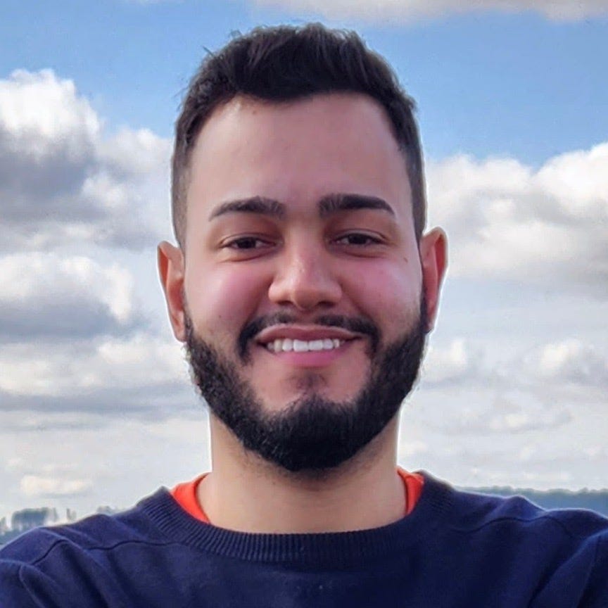 About luiz omena medium