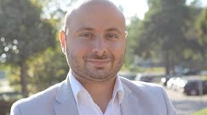 Mathew Medium