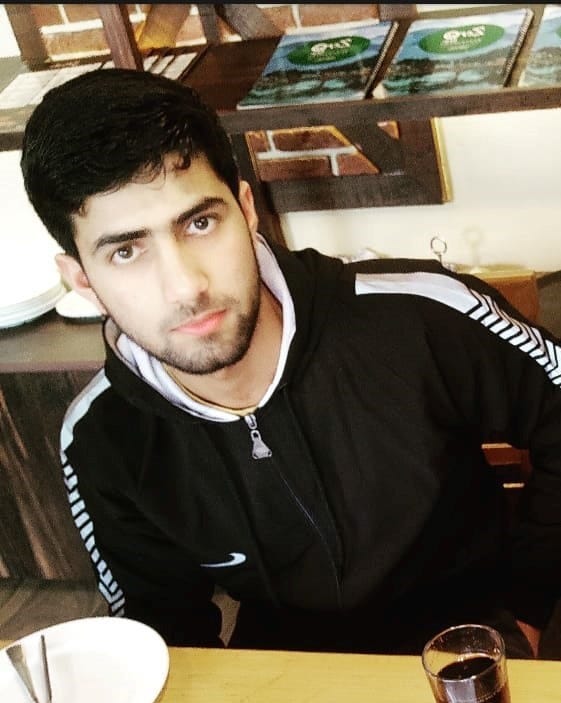 About Zeeshan Mushtaq Medium