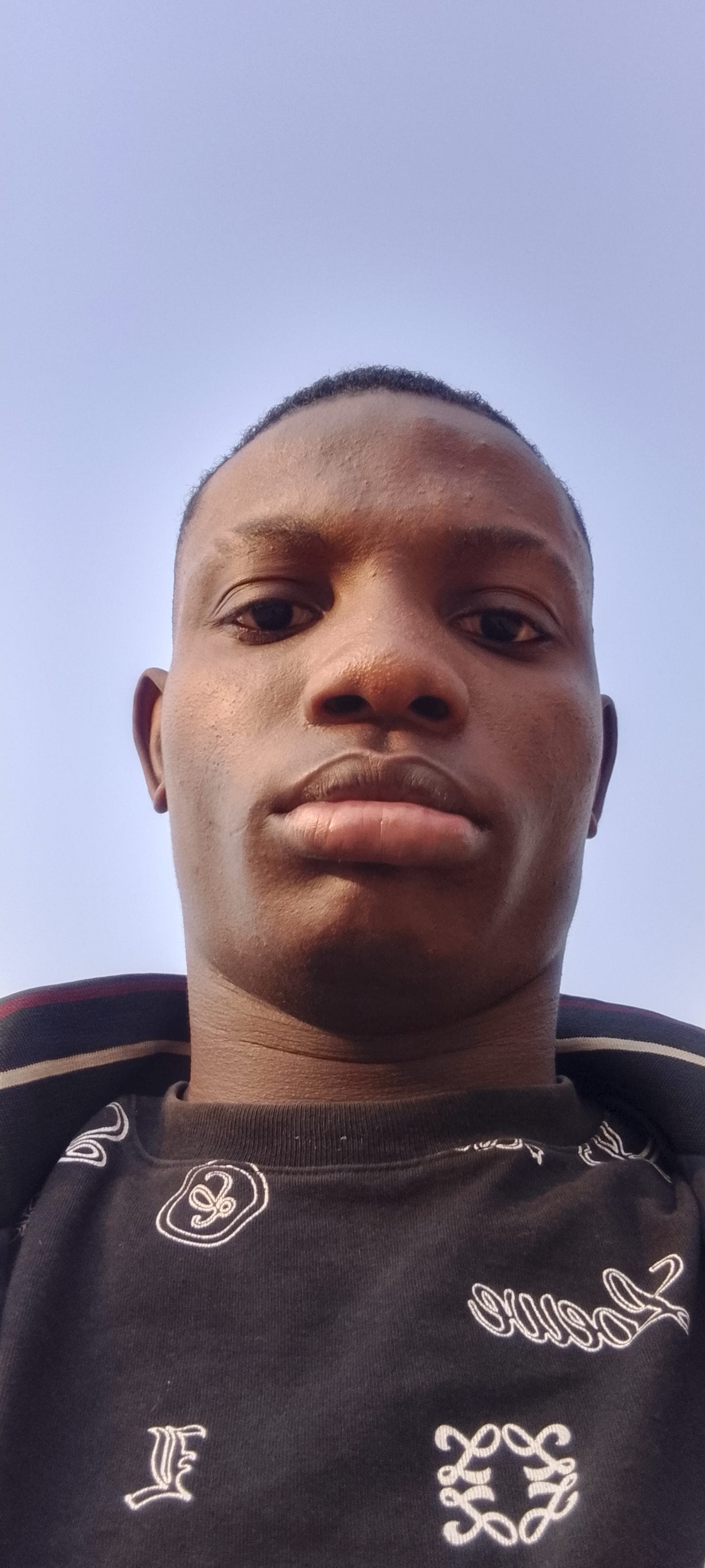 Constantndifreke Medium Constantndifreke medium