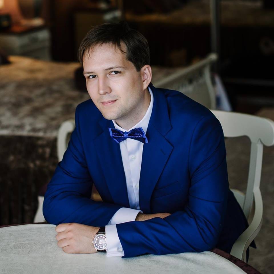 Alexander Kučin – Medium
