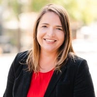Amanda Brooks – Medium