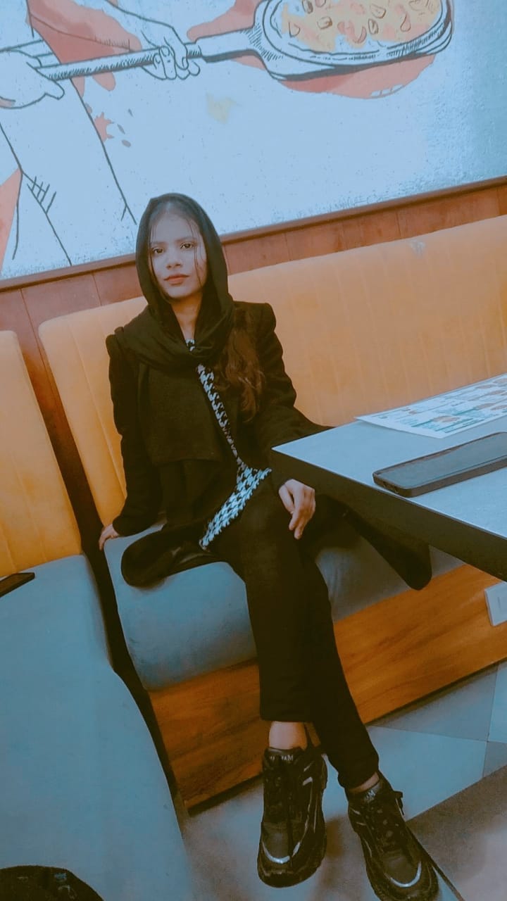 Ramsha Khan – Medium