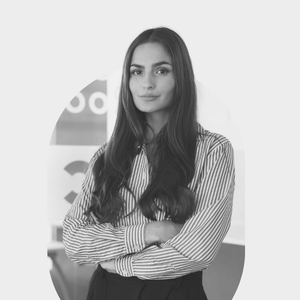 Racheal Sanders – Medium