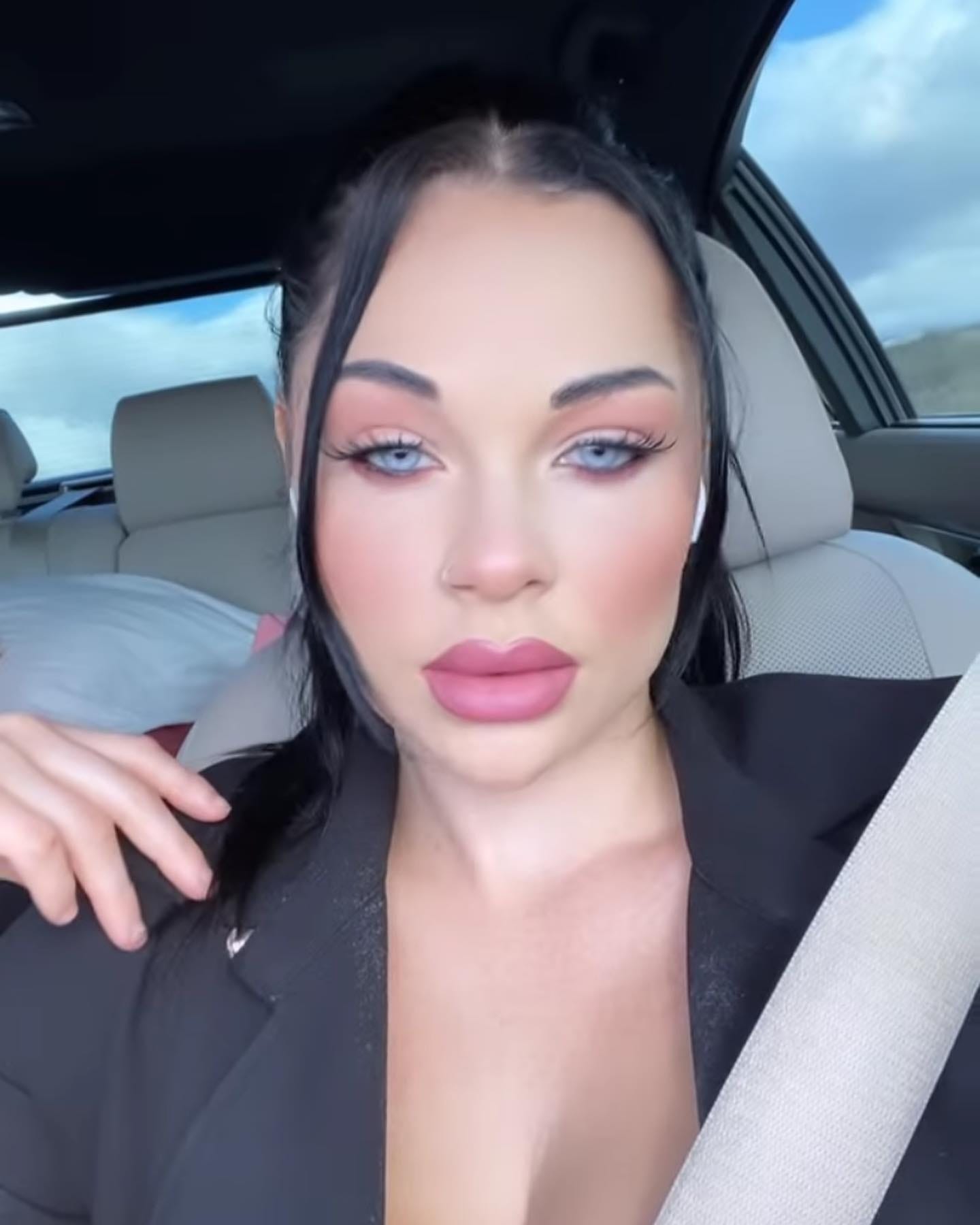 Mckinzie Valdez Onlyfans: A Critical Examination - mqfc06m