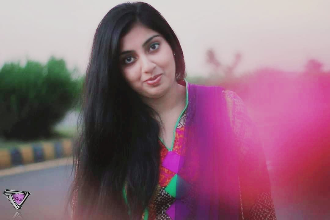 Marina Khan – Medium