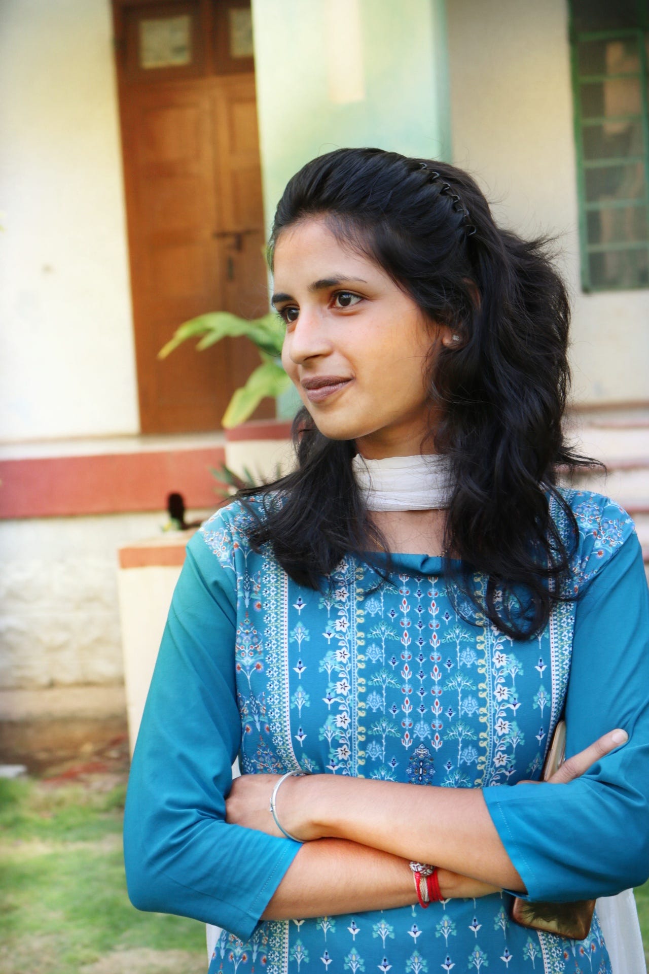 Vinotha Ravimurugan Medium