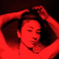 Bruna Dess – Medium